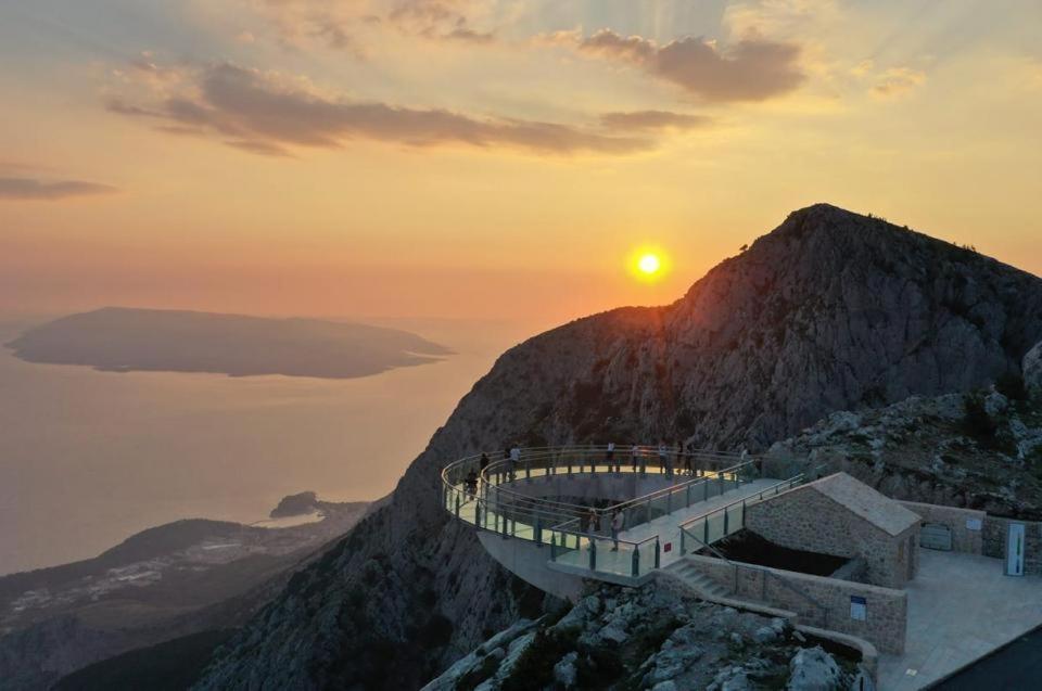 Villa Bougenvilia Tomas Tučepi Esterno foto