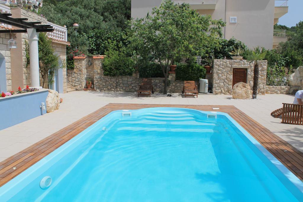 Villa Bougenvilia Tomas Tučepi Esterno foto